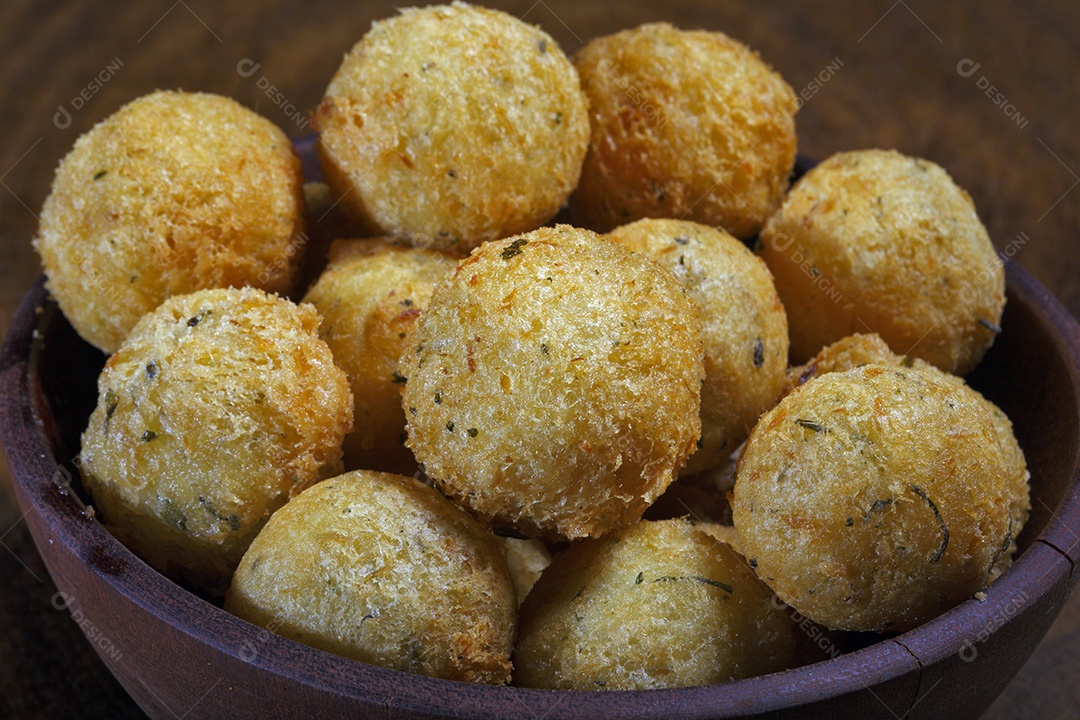 Deliciosos bolinhos de bacalhau
