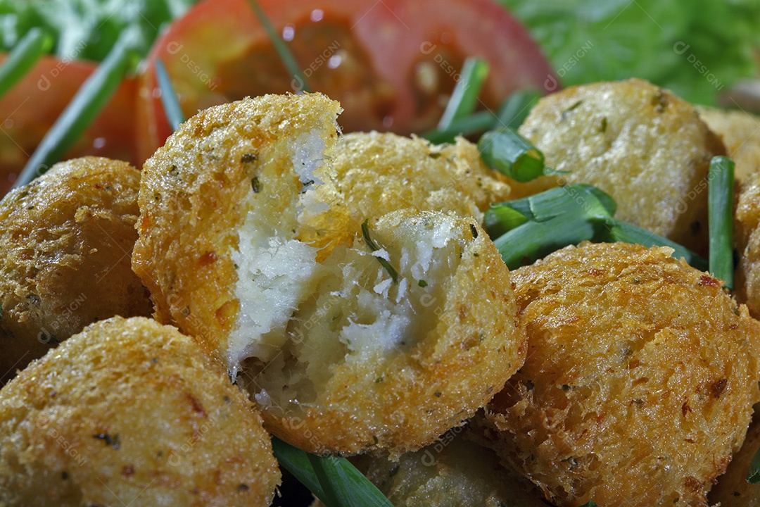 Deliciosos bolinhos de bacalhau