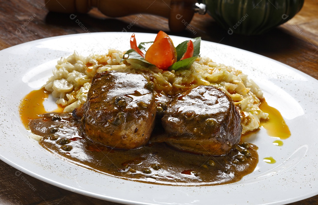 Risotto com filé mignon grelhado ao molho