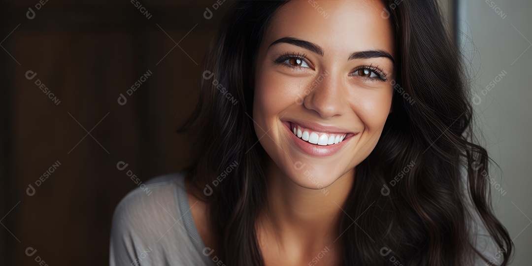 Linda jovem encantadora posando