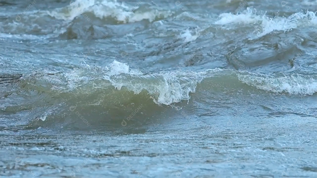 Ondas calmas de lago MP4