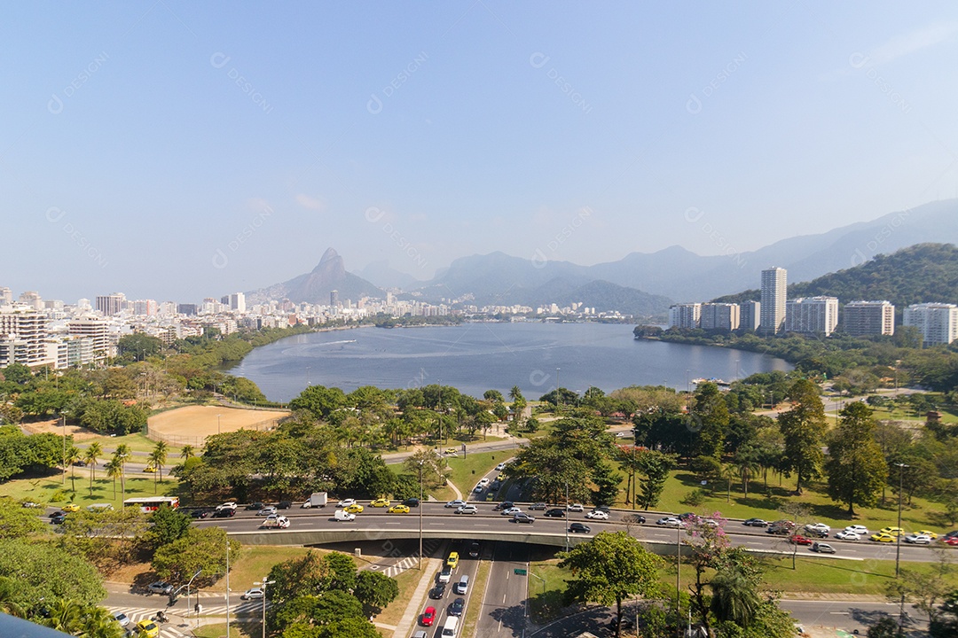 Vista da lagoa Rodrigo de Freitas no Rio de Janeiro Brasil.