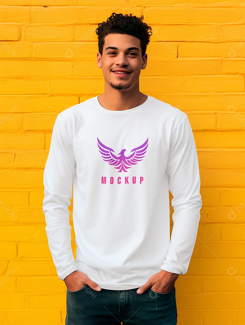 Mockup de Camiseta Manga Longa PSD Editável