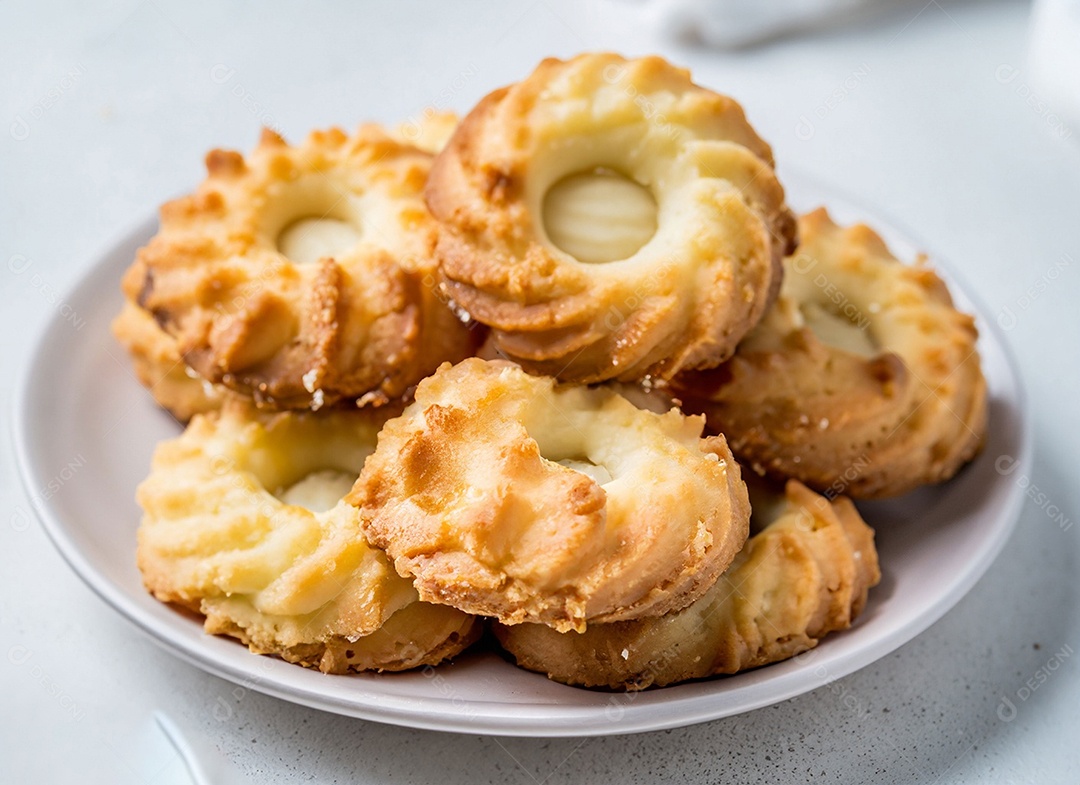 Biscoitos de coco em fundo branco