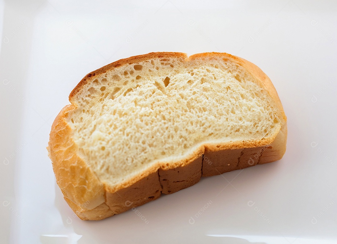 Fatia De Pão Em Fundo Branco