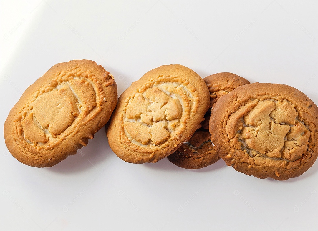 Biscoitos em fundo branco