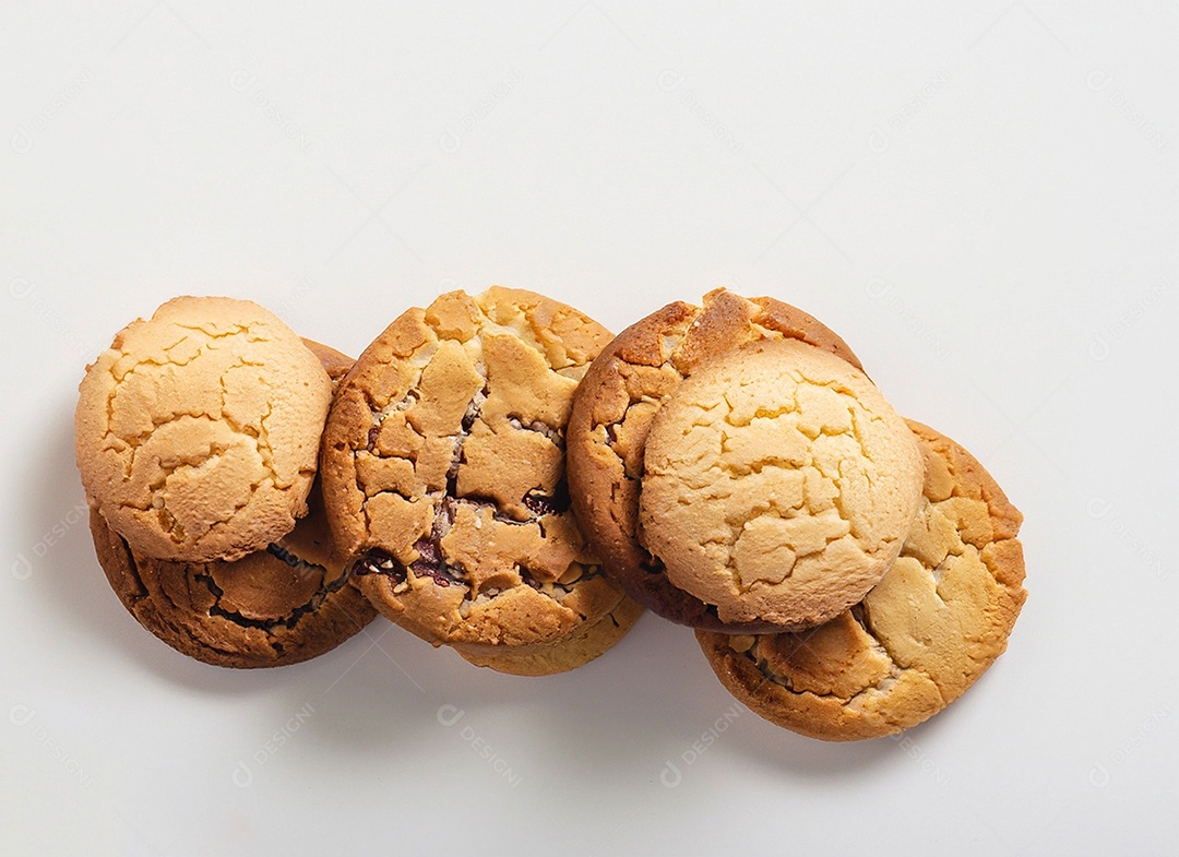 Biscoitos em fundo branco