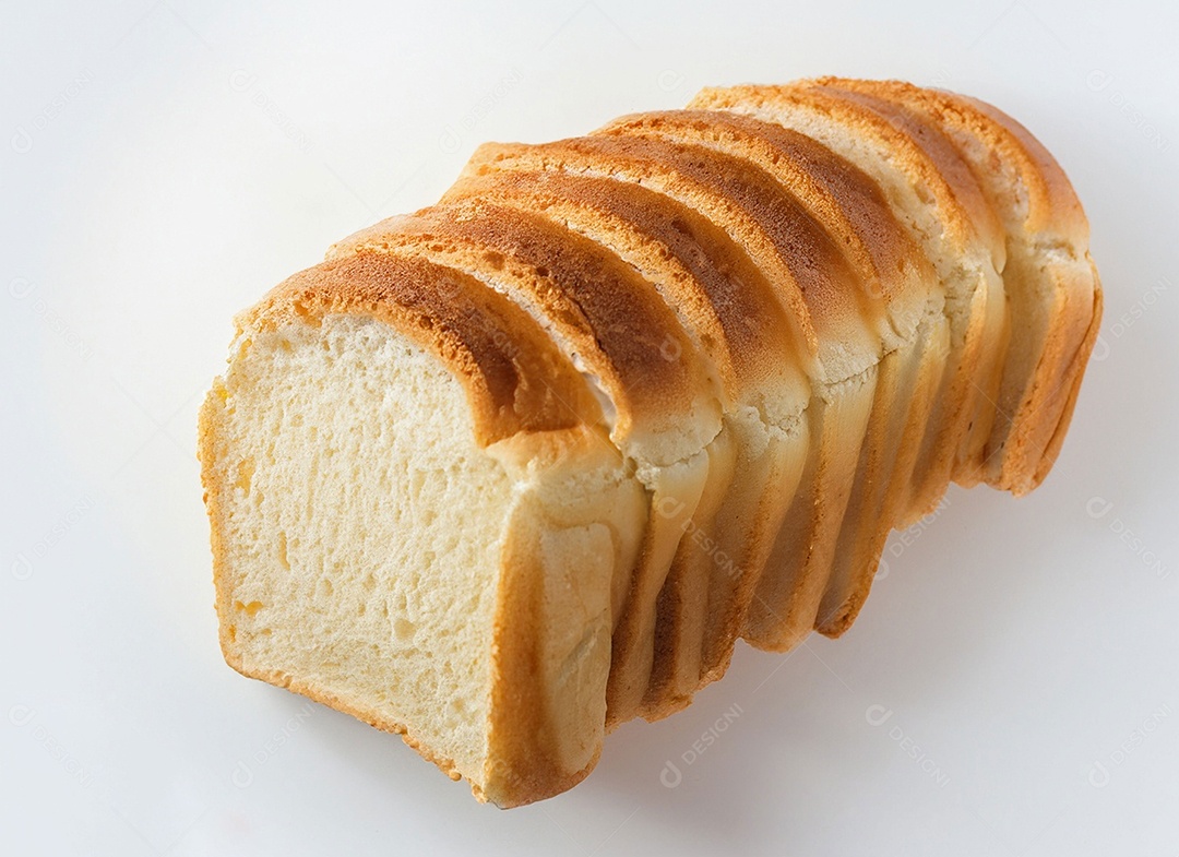 Pão de forma caseiro sobre fundo branco