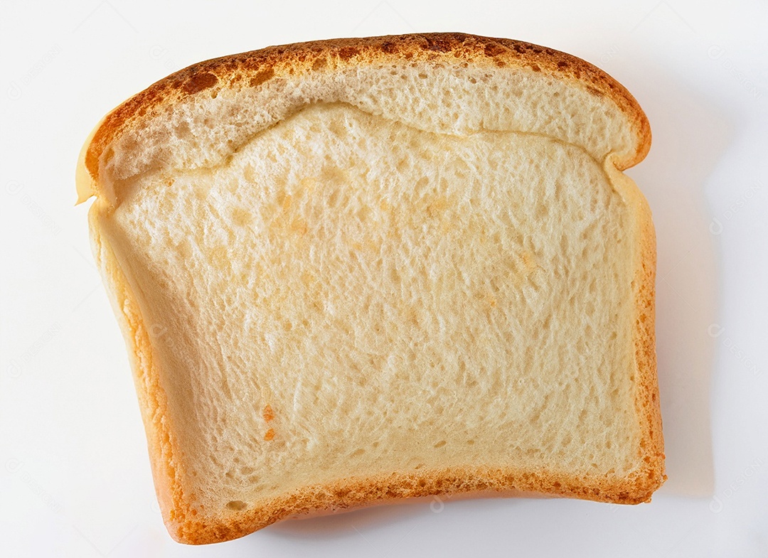 Pão de forma em fatias sobre fundo branco