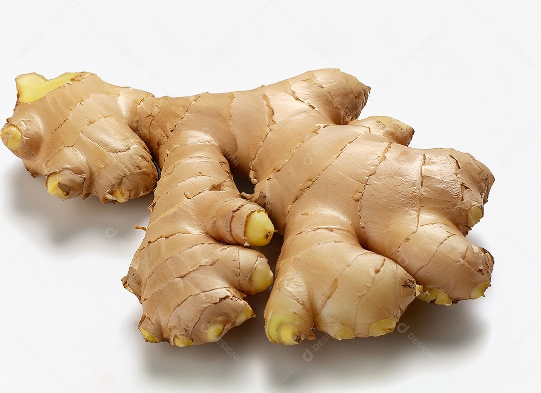 Gengibre em fundo branco