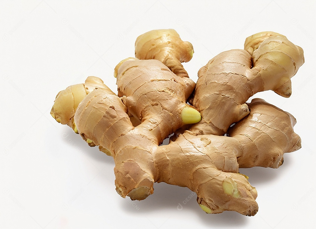 Gengibre em fundo branco