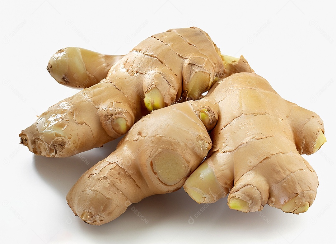 Gengibre em fundo branco