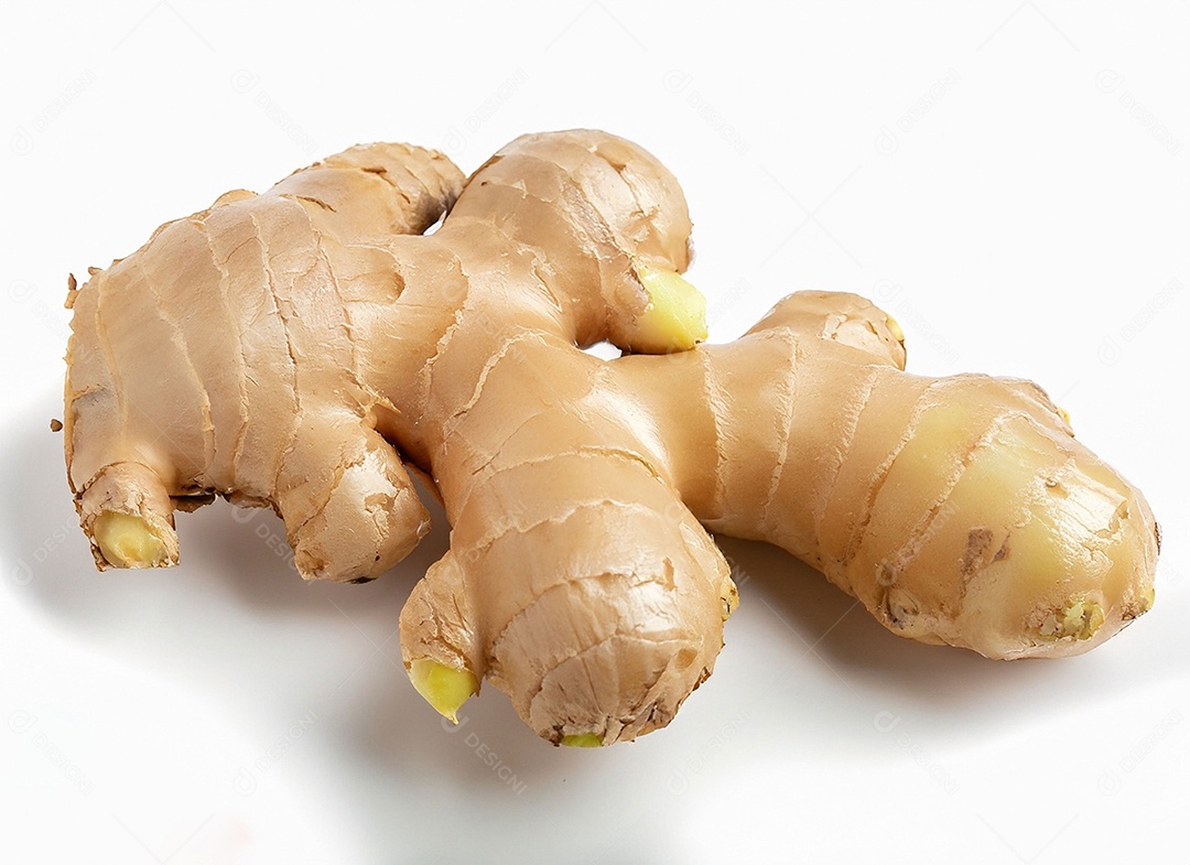 Gengibre em fundo branco