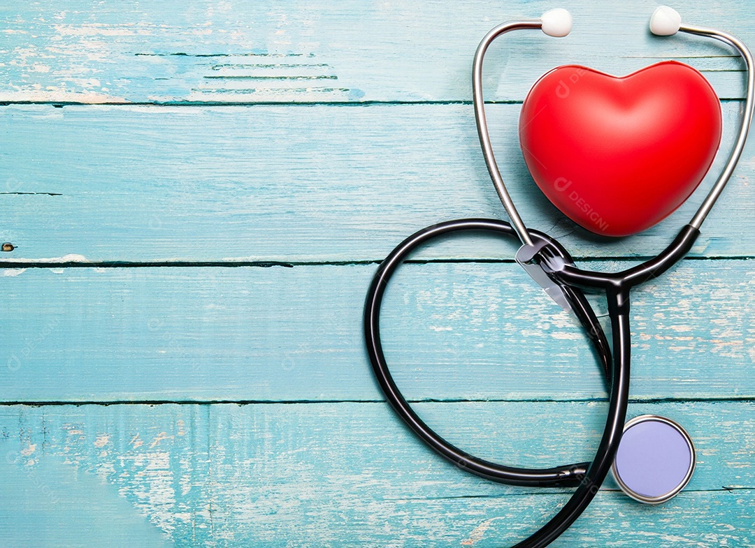 Estetoscópio com coração vermelho