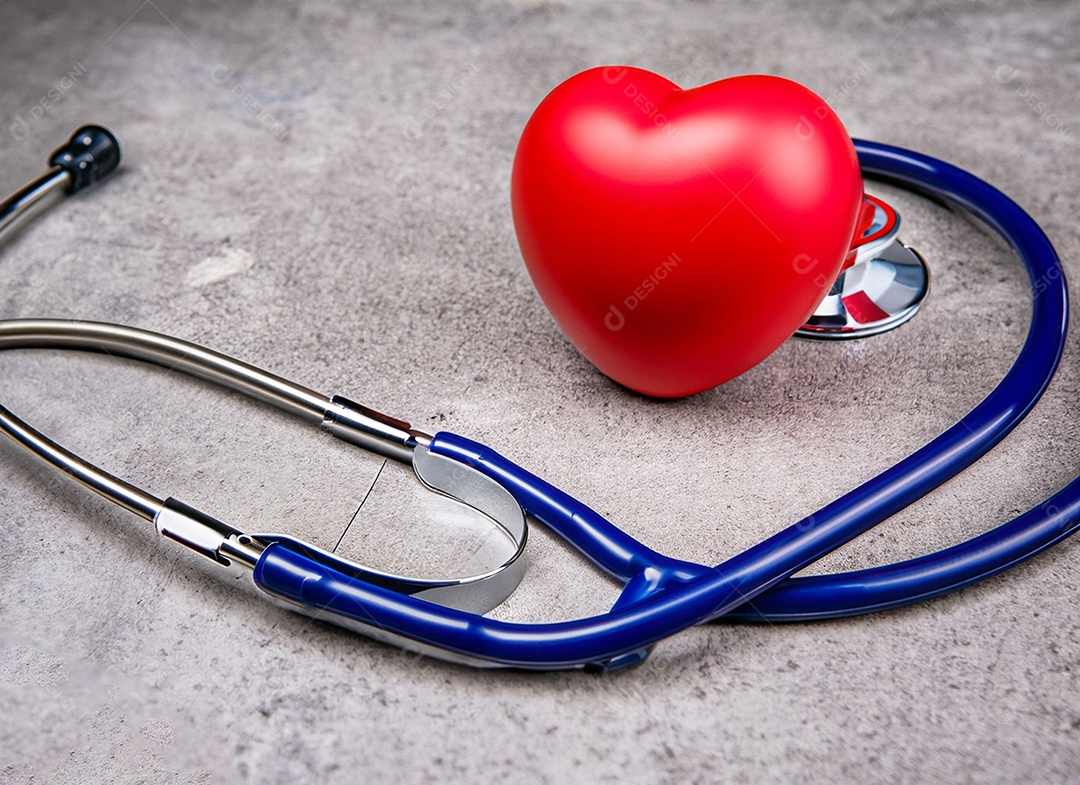 Estetoscópio com coração vermelho