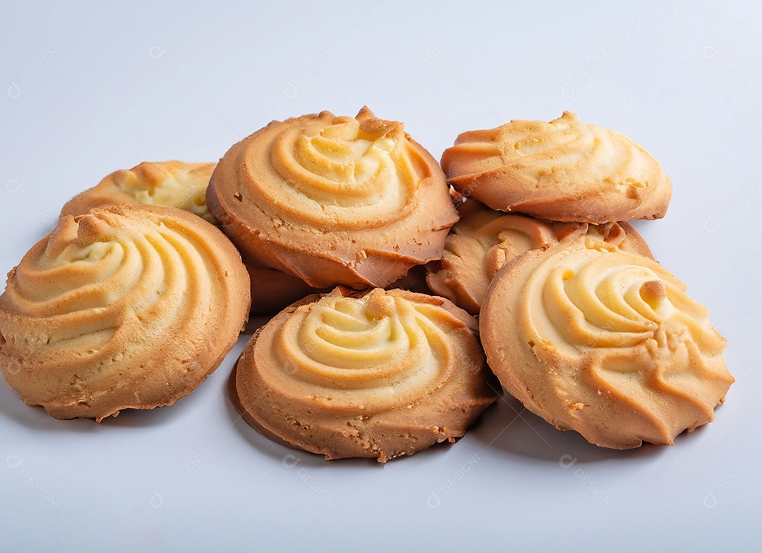 Biscoitos De Manteiga Em Fundo Branco