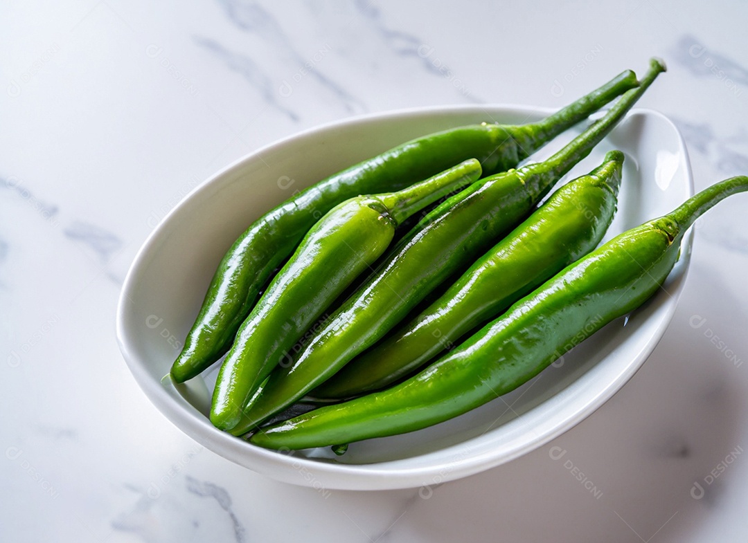 Pimentão Verde Em Fundo Branco