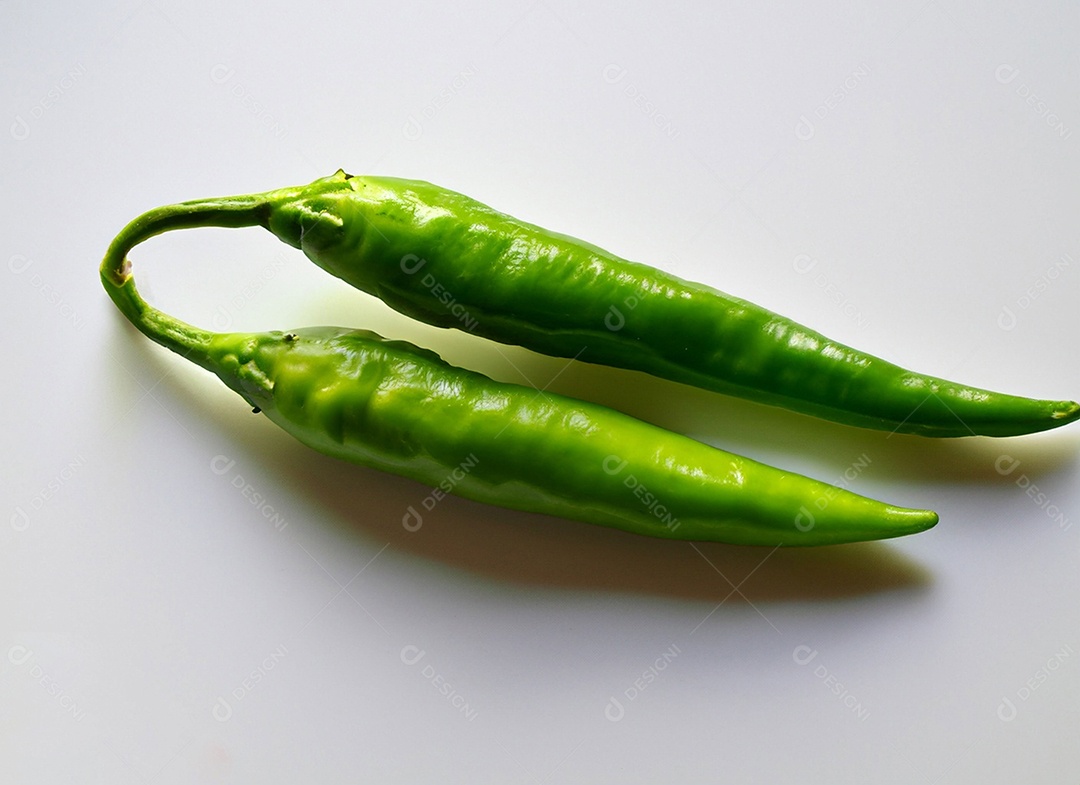 Pimentão Verde Em Fundo Branco