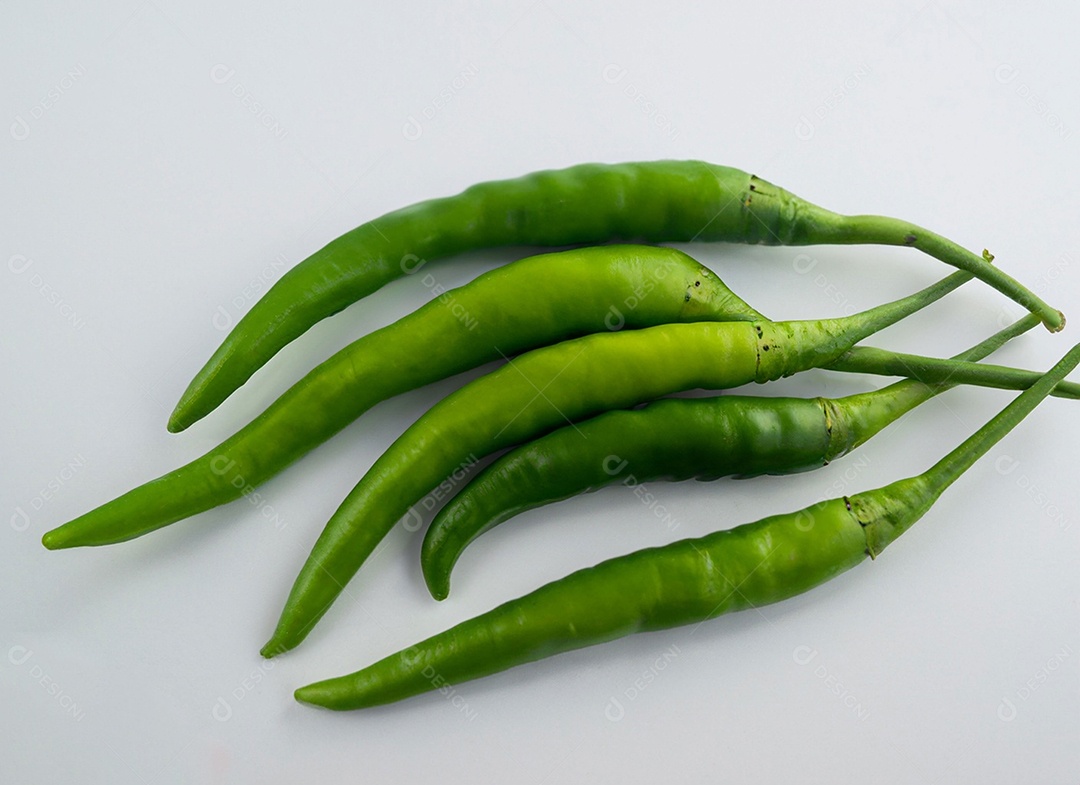 Pimentão Verde Em Fundo Branco
