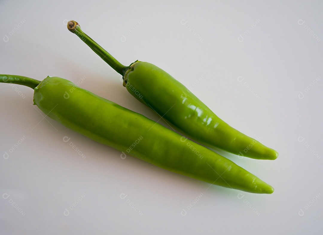 Pimentão Verde Em Fundo Branco