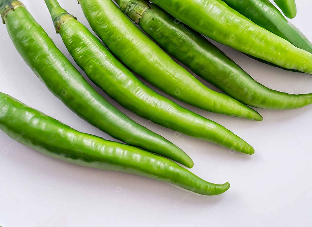 Pimentão Verde Em Fundo Branco