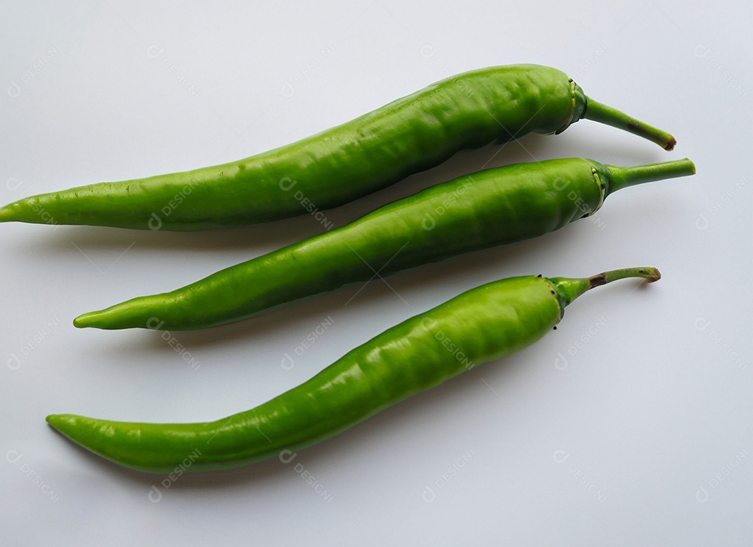 Pimentão Verde Em Fundo Branco