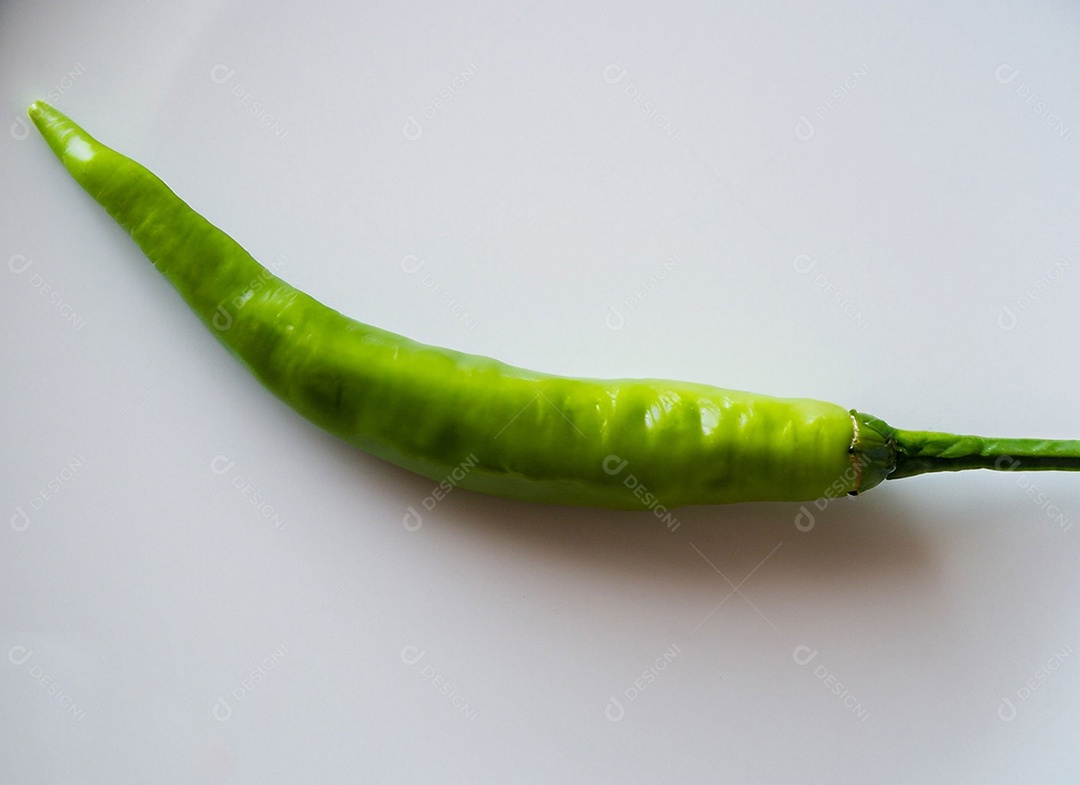 Pimentão Verde Em Fundo Branco