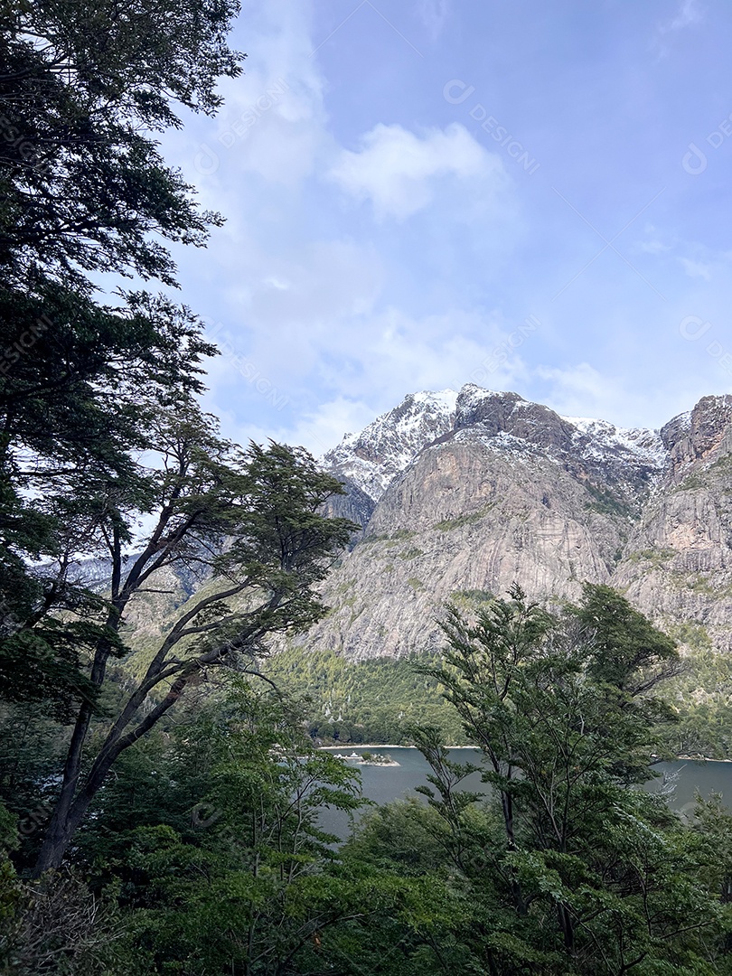 Linda paisagem turistas.