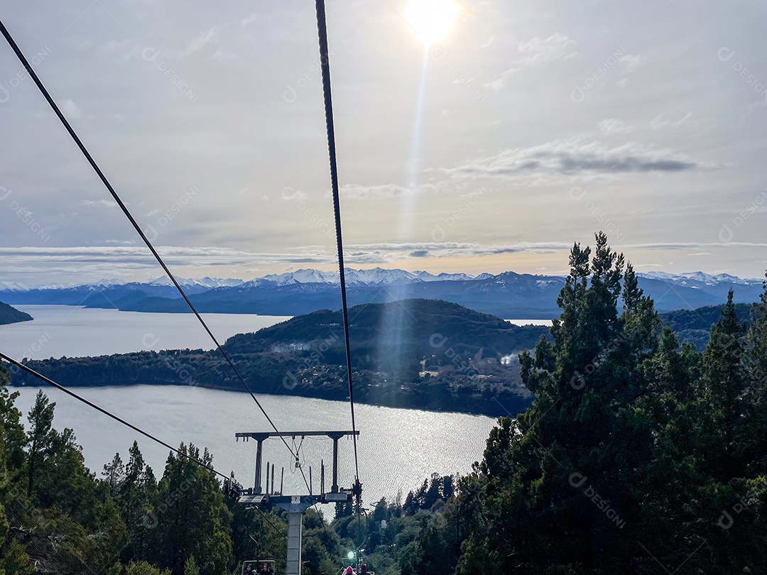 Linda paisagem turistas.