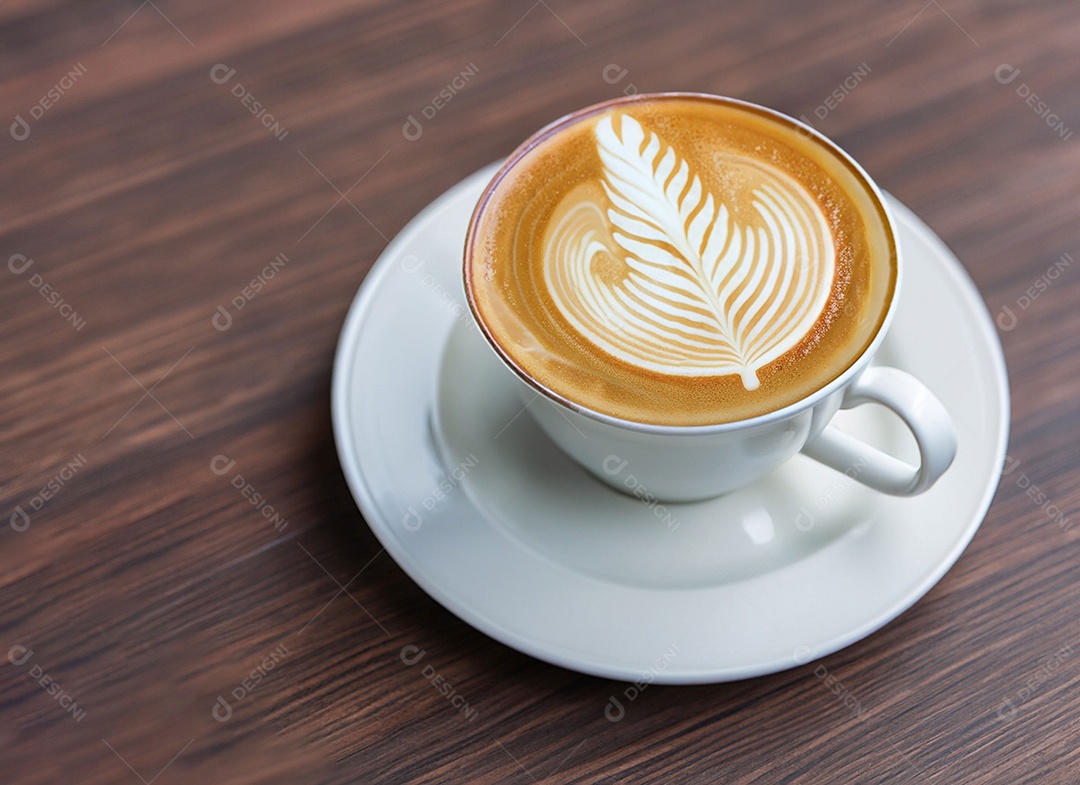 Xícara de café com leite na mesa de madeira Dia internacional do café