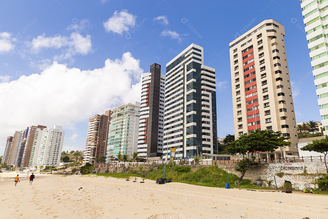 Vista dos prédios beira mar