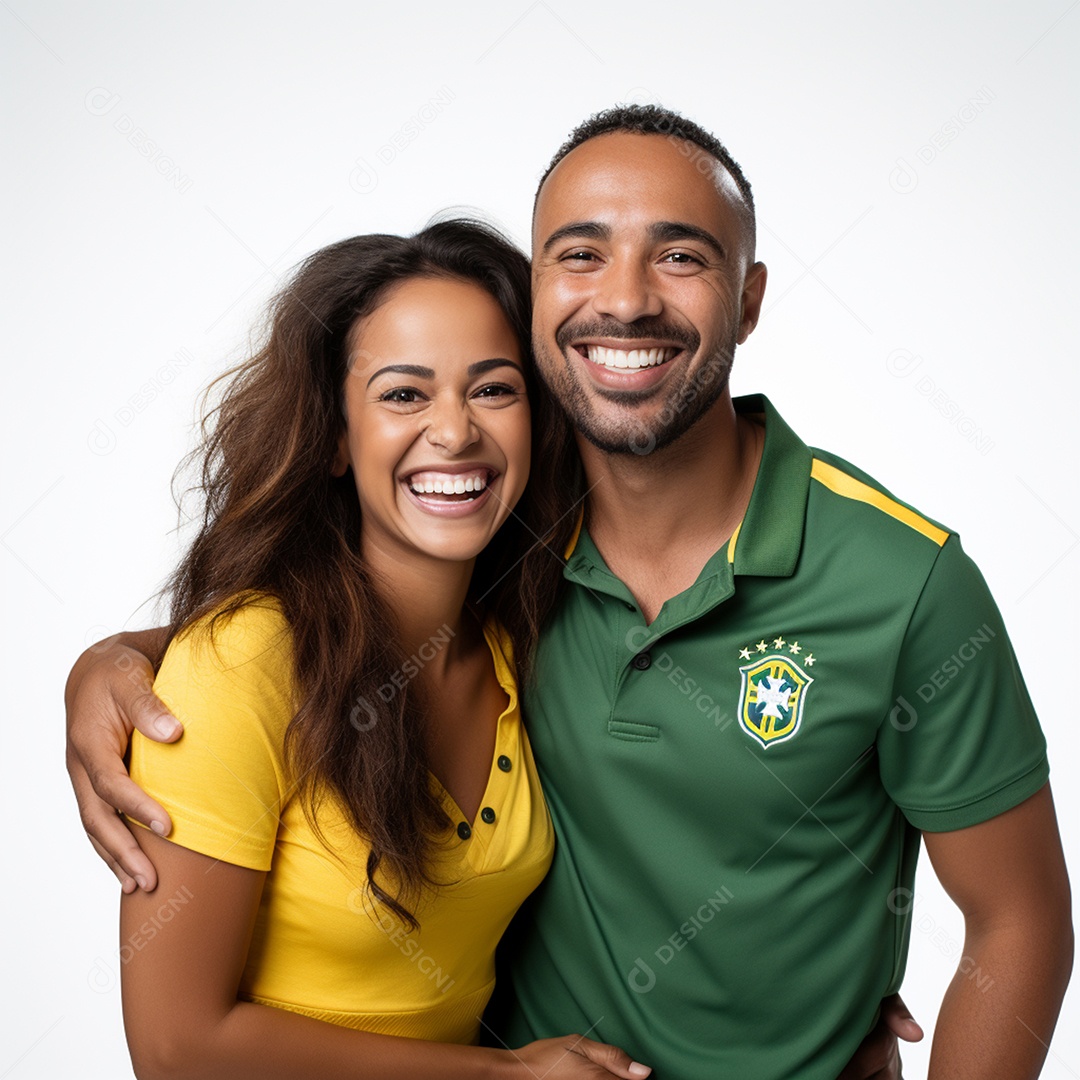 Casal comemorando Dia da Independência do Brasil