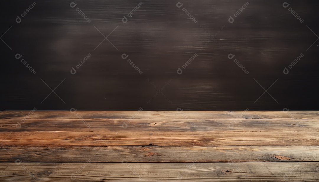 Mesa de madeira em branco no fundo da parede do quadro preto, maquete e exibição para produto