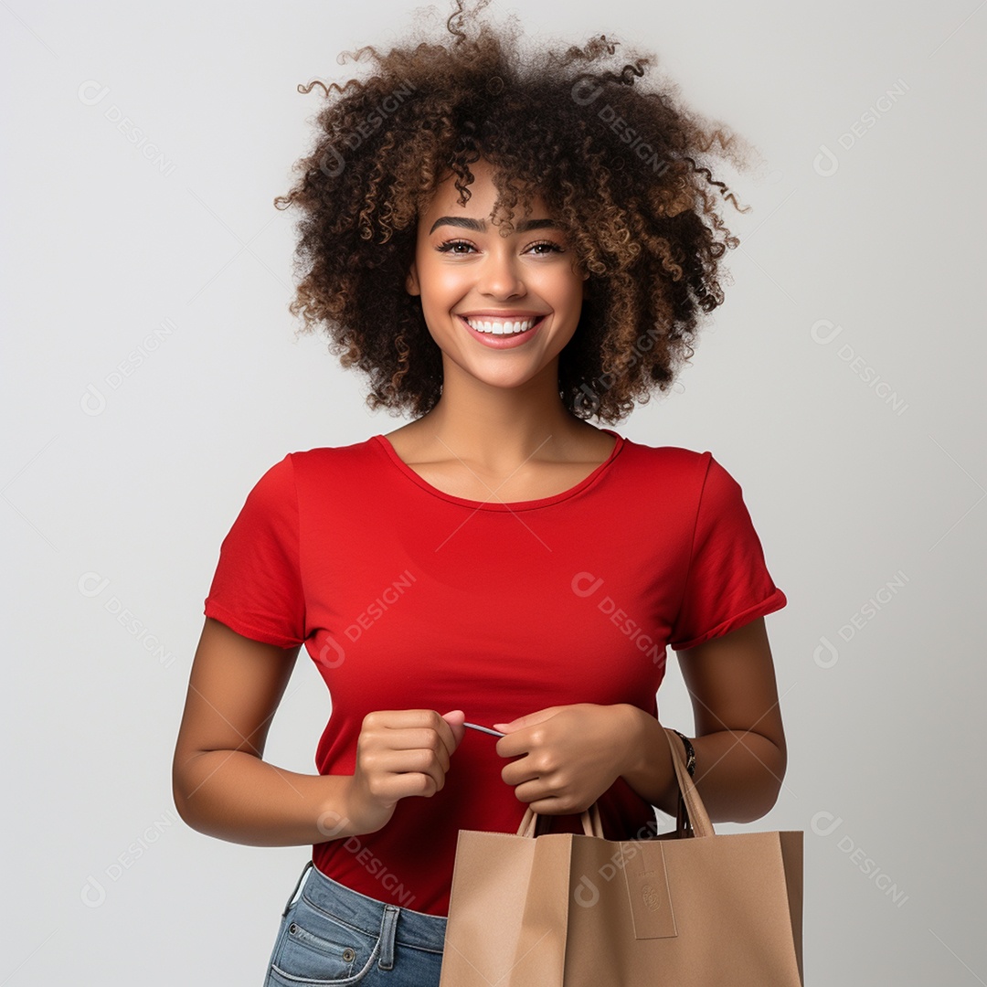 Linda jovem com sacolas de compras