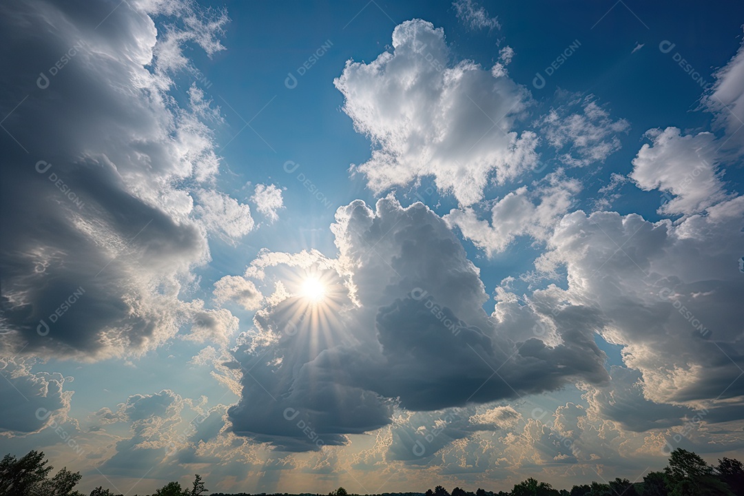 Céu de verão com nuvens de dança branca suave.