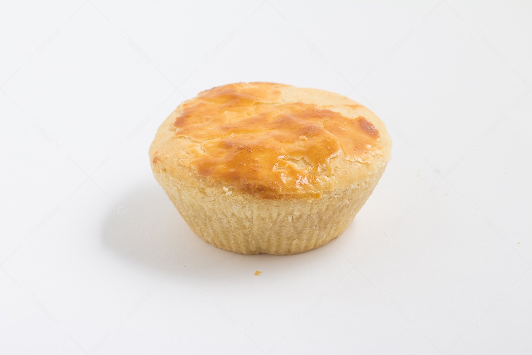 Empada Brasileira. Empadinha em fundo branco