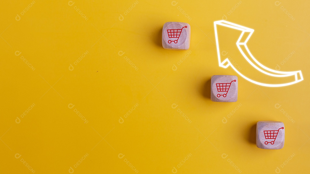 Cubos de madeira com ícones de carrinho de compras e gráfico de tendência crescente. Aumente o maior volume de vendas e o carrinho de compras para negócios de comércio eletrônico on-line e conceito de estratégia de marketing na Internet.