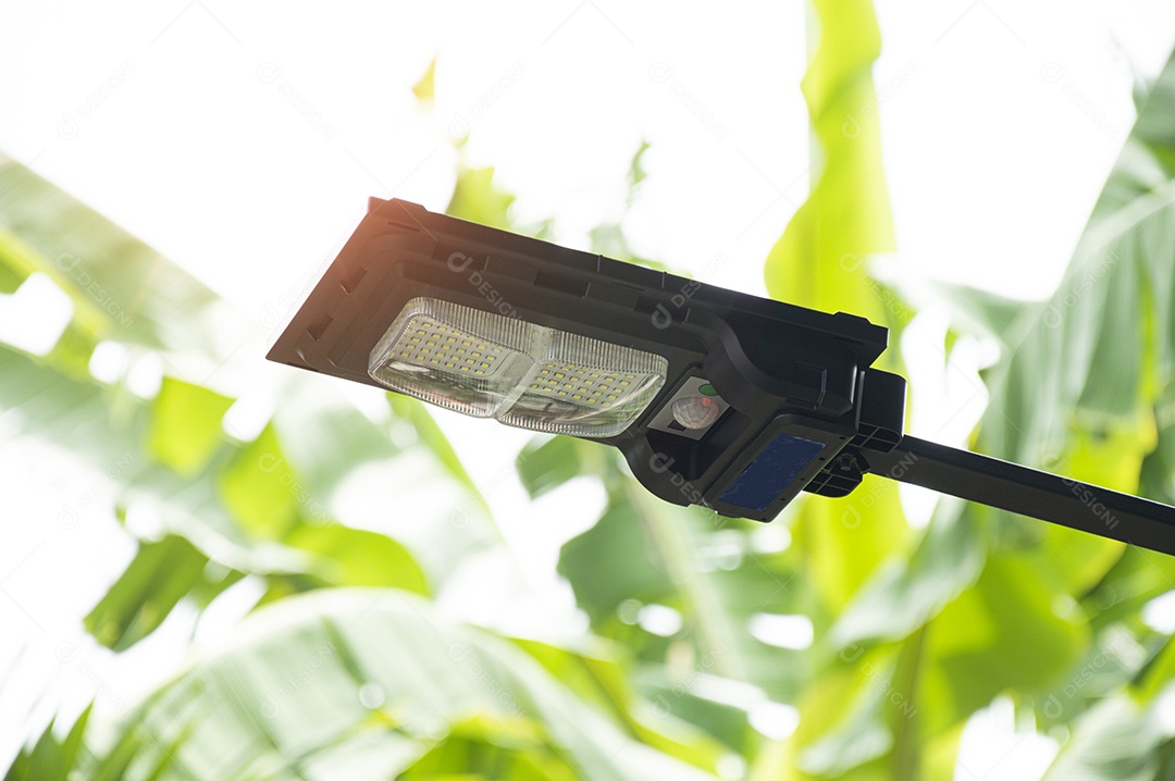 Iluminação pública solar