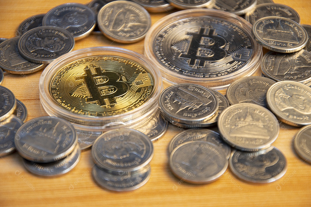 Moedas Bitcoin criptomoeda de ouro e prata