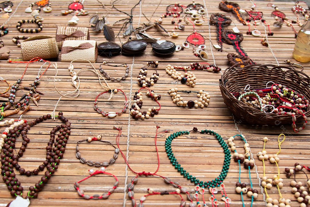 Artesanato típico dos índios Tupinambá do sul da Bahia Brasil.