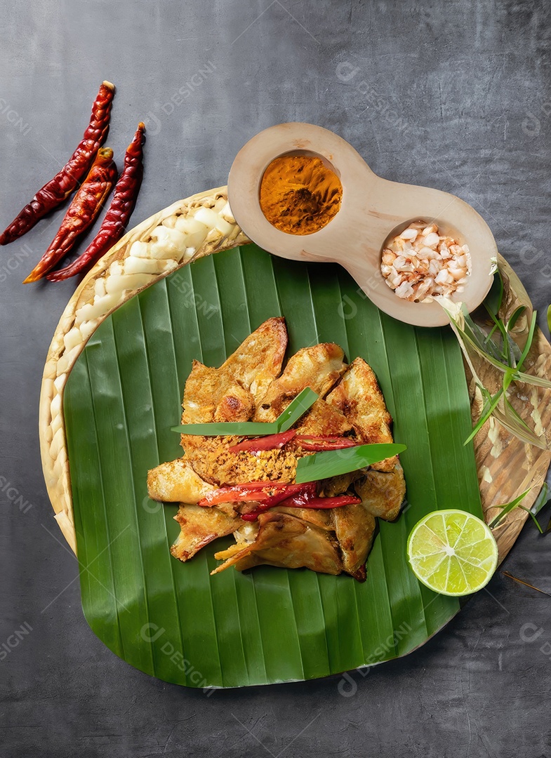 Vista superior de comida indiana com especiarias