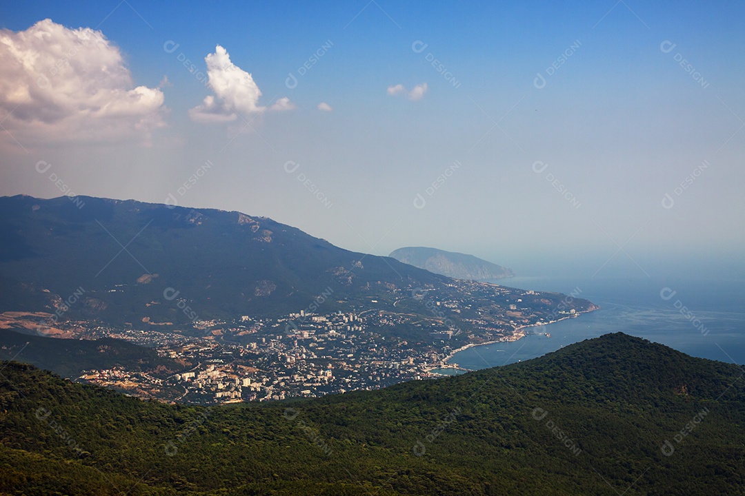Crimeia, vista do Monte Ai-Petri vertical