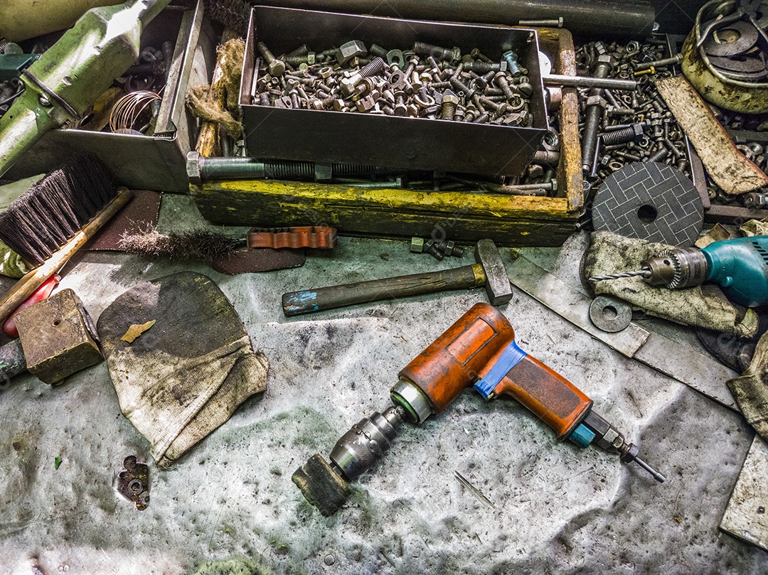 Fundo de bancada de metal