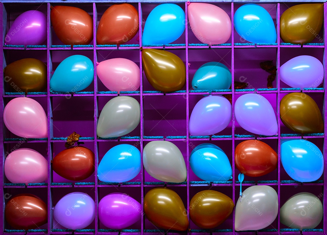 Jogo de balão de ar colorido