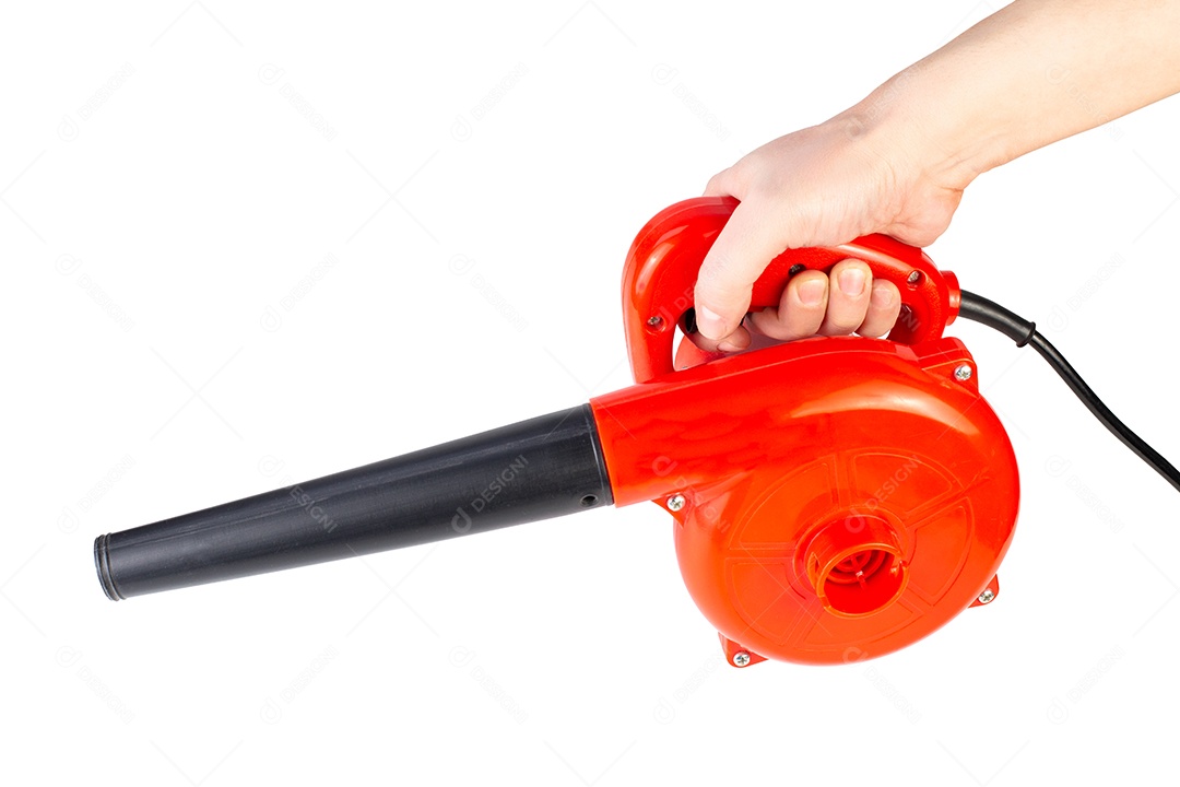 Mãos de pessoa segurando soprador