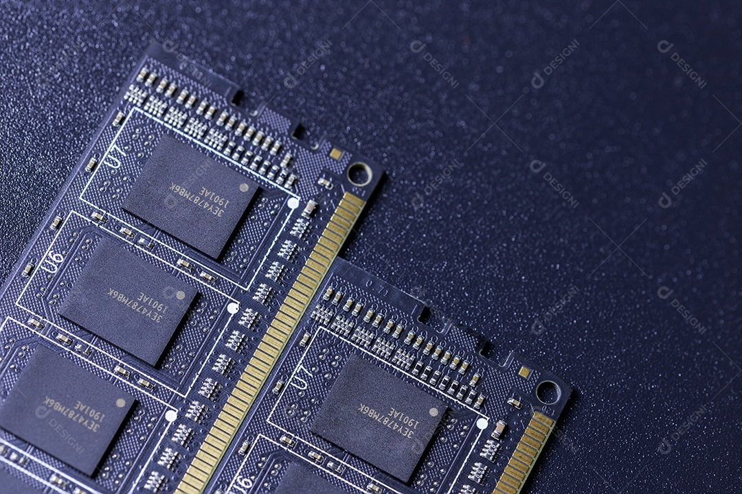 Fundo universal de memória de PC preto com foco seletivo