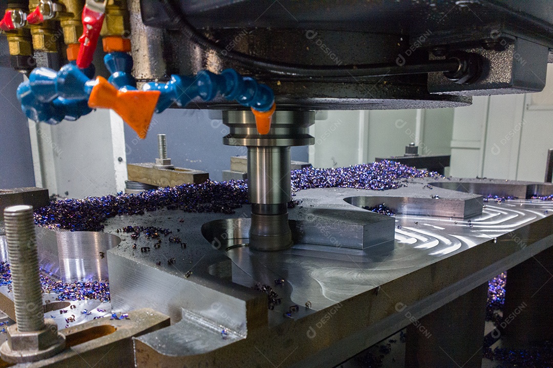 Um processo de fresamento CNC de grandes lâminas de aço grosso por trajetória curva foco seletivo com técnica de desfoque