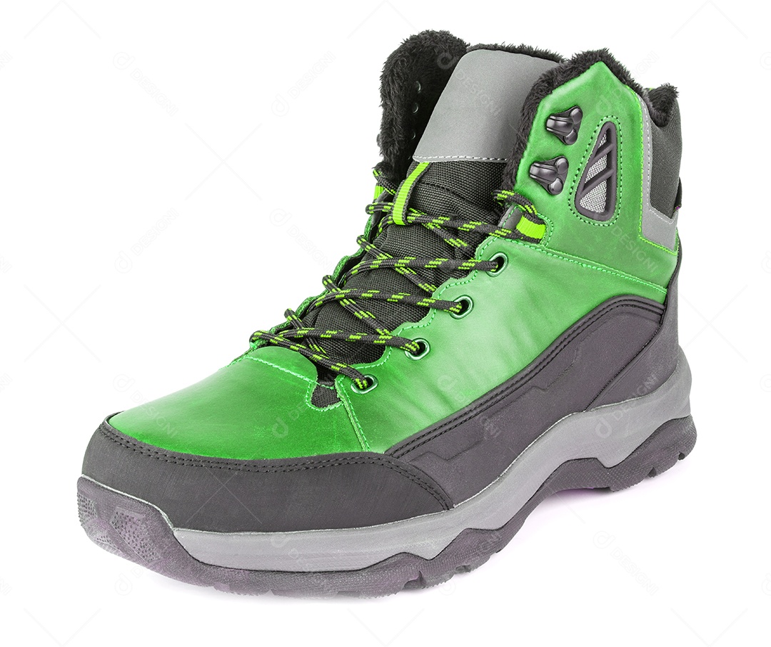 Tênis ou botas quentes de inverno isolados três quartos isolados em fundo branco