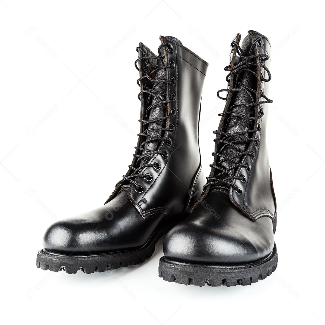 Bota masculina de couro preto usada limpa de 8 polegadas isolada no branco
