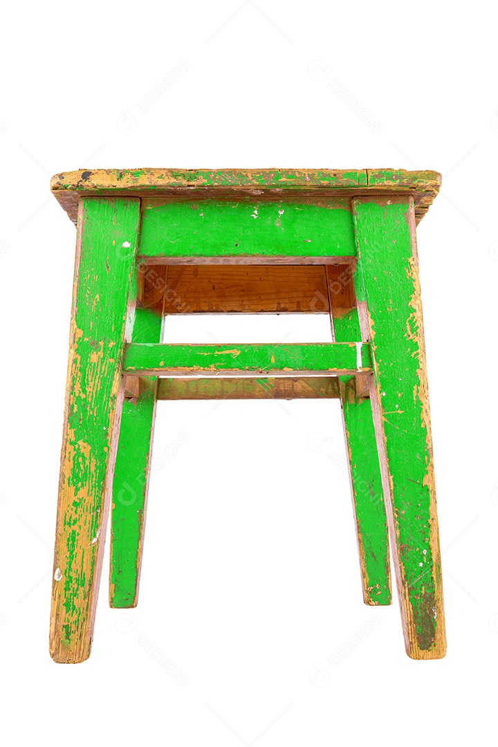 Antigo banco de madeira com tinta descascada estilo loft isolada sobre fundo branco